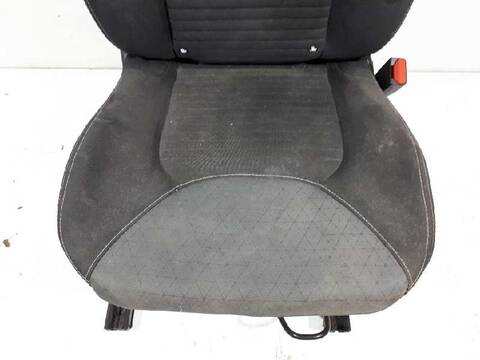 Foto 2ª: Asiento Delantero Derecho Renault Clio DYNAMIQUE 90CV 66KW [K9KB6] (2013)