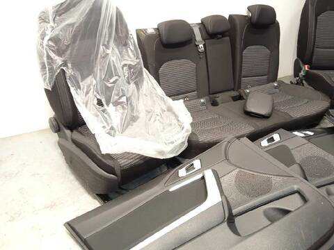 Foto 3ª: Asientos Traseros Kia Xceed 1.0 TGDI CAT 120CV 88KW [G3LE] (2023)