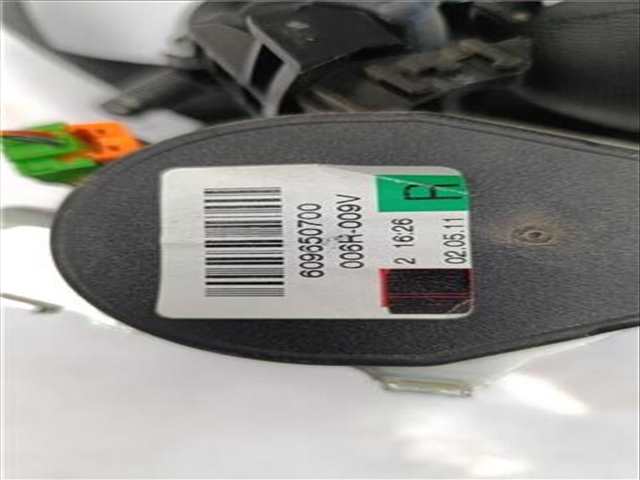 Foto 2ª: Cinturón Trasero Derecho Mercedes Clase E 180 E 220 170CV [OM 651.911] (2011)