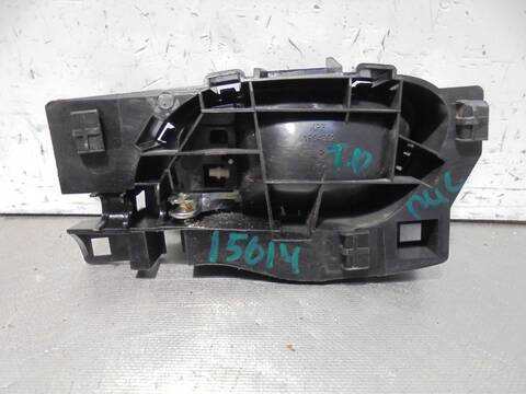 Foto 3ª: Maneta Interior Trasera Derecha Peugeot 5008 1.6 HDI FAP 112CV 82KW [9H05] (2012)