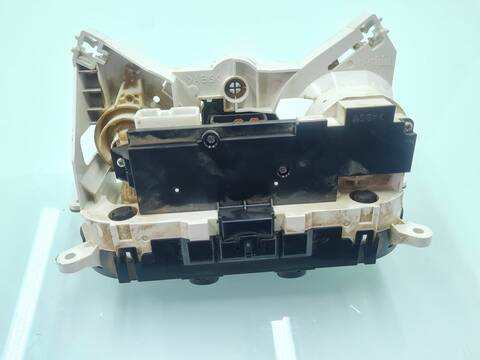 Foto 3ª: Mando Calefacción A. A. Mitsubishi L200 2.5 DI-D CAT 136CV 100KW [4D56] (2010)