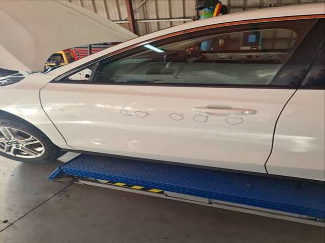 Puerta Delantera Izquierda Ford Focus TITANIUM 120CV 88KW