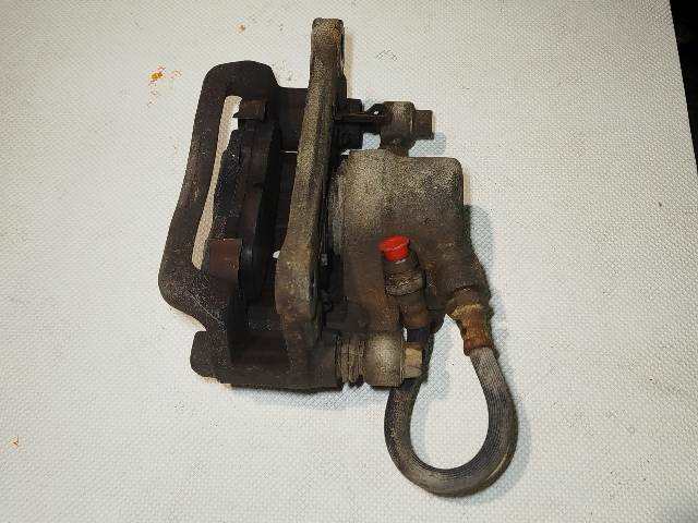 Foto 3ª: Pinza Freno Trasera Izquierdo Mitsubishi Montero 3.0 G V6 [6G72] (1992)