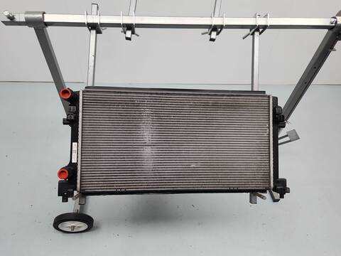 Radiador Motor Volkswagen Golf 1.6 TDI 105CV 77KW