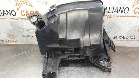 Foto 4ª: Caja Reles Fusibles Mercedes Clase A 140 A 200 177.087) 163CV 120KW (2018)