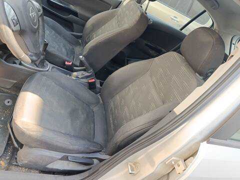 Foto 1ª: Asiento Delantero Izquierdo Opel Corsa A14XER (2011)