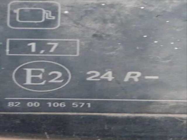 Foto 3ª: Paragolpes Delantero Dacia Sandero TCE 90 LPG B8M1) (2012)