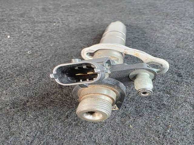 Foto 3ª: Inyectores Volvo S60 2 4 LTR. - 125 KW CAT 2000 170CV
