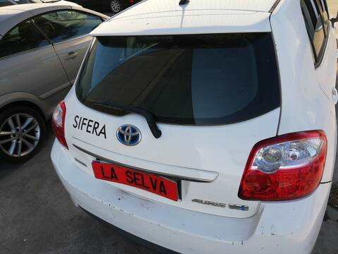 Portón Toyota Auris 2ZRFXE