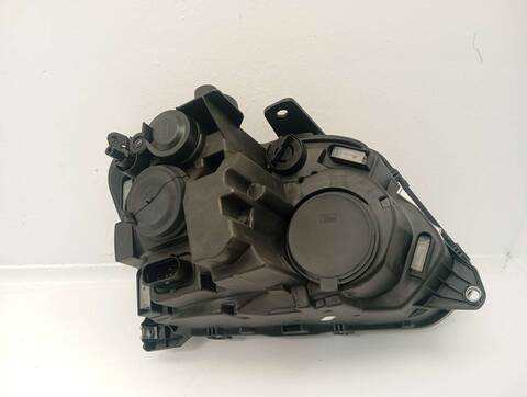 Foto 3ª: Faro Derecho Volkswagen Transporter 2.5 TDI 131CV 96KW T5 FURGONETA (2002)