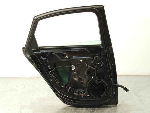 Foto 4ª: Puerta Trasera Izquierda Audi A4 2.0 TDI 136CV 100KW [CJCB] (2011)