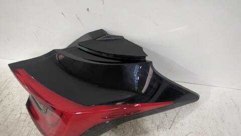 Foto 3ª: Piloto Trasero Derecho Toyota Yaris 1.5 HYBRID MXPH11) 92CV [M15A-FXE] (2020)