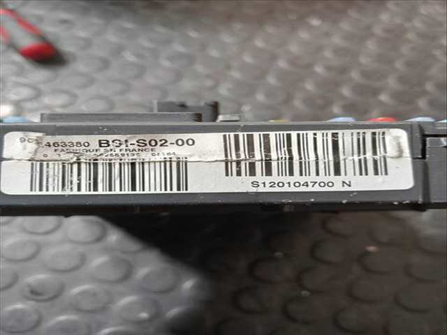 Foto 2ª: Caja Reles Fusibles Peugeot 407 BUSINESS LINE 109CV (2004)