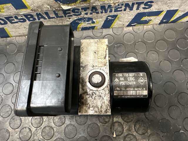 Foto 1ª: Centralita Abs Renault Espace 1.900 DCI 120CV/88KW [F9Q 820] (2003)