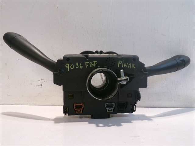 Foto 2ª: Mando Multifuncion Peugeot 307 1.4 G 2005-2007 [KFU] (2006)