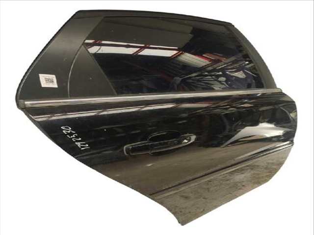 Foto 3ª: Puerta Trasera Derecha Opel Vectra 1.9 CDTI F68) 120CV (2002)