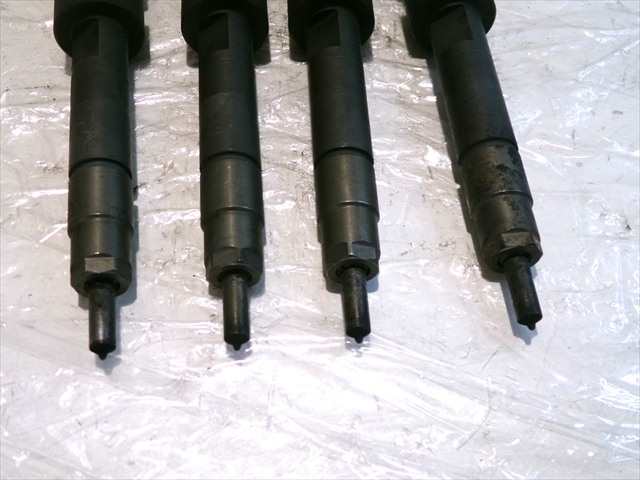 Foto 2ª: Inyectores Fiat Bravo 1.9 JTD 2007-2014 [192A8000] (2007)