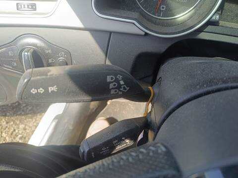 Mando Multifuncion Audi A5 2.0 TDI 110KW) 150CV