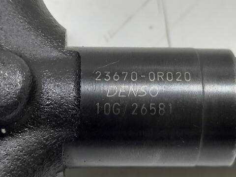 Foto 3ª: Inyectores Toyota Corolla 2ADFTV (2006)