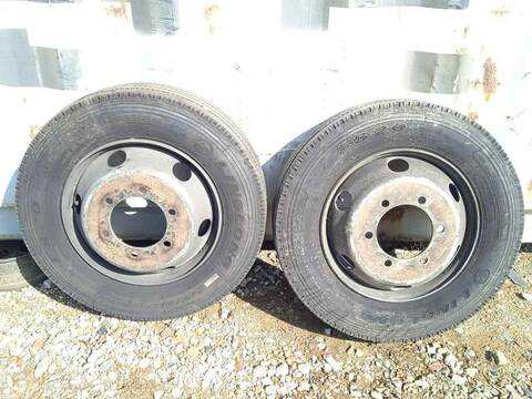 Neumatico Renault Camion 2.4 DIESEL 72CV 53KW 8140.61.235 CAJA/CHASIS