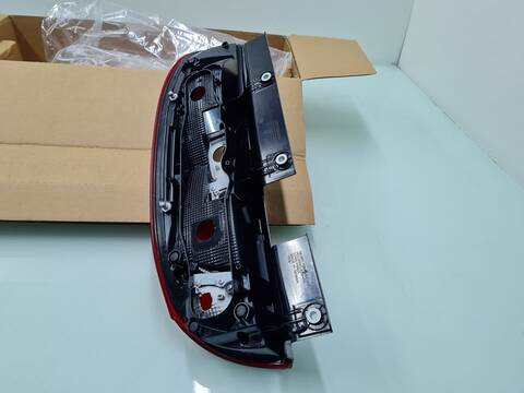 Foto 2ª: Piloto Trasero Derecho Fiat Doblo EASY 95CV 70KW [263A7000] (2015)