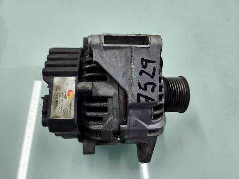 Foto 1ª: Alternador Mercedes Camion 1523 L [OM906LAIII72] (2005)