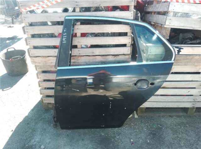 Puerta Trasera Izquierda Volkswagen Jetta 1.9 TDI (105 CV)