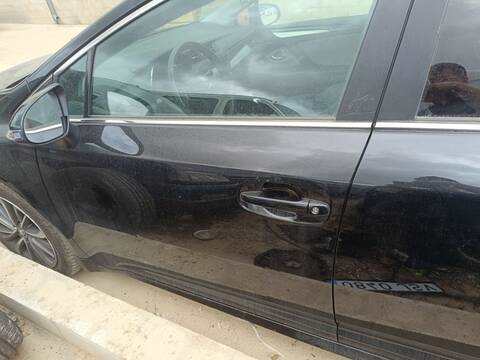 Puerta Delantera Izquierda Toyota Avensis EXECUTIVE 143CV 105KW