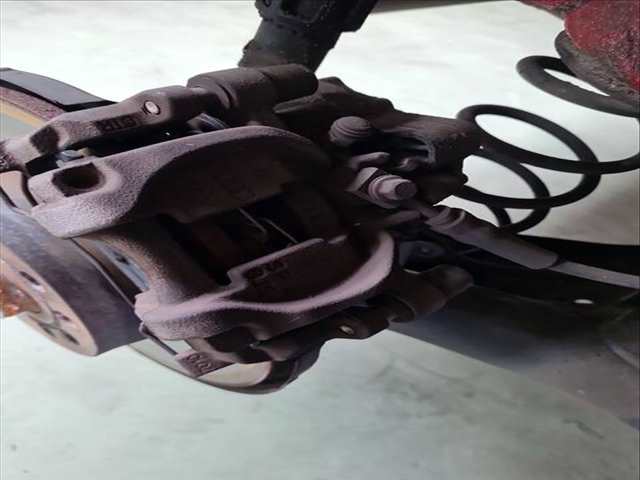 Pedal Embrague Volkswagen Golf 1.6 TDI 105CV 77KW