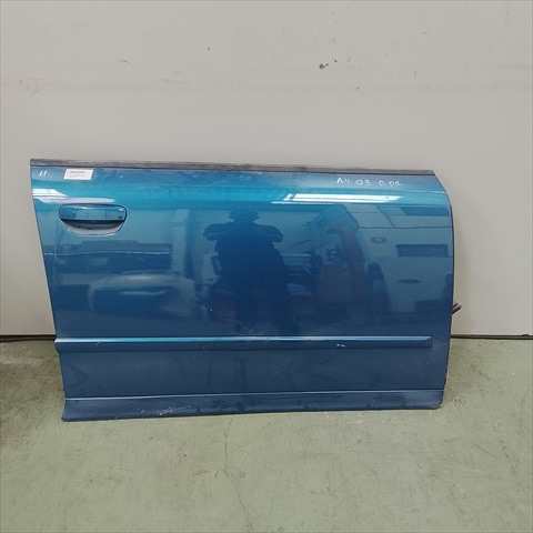 Puerta Delantera Derecha Audi A4 0.1