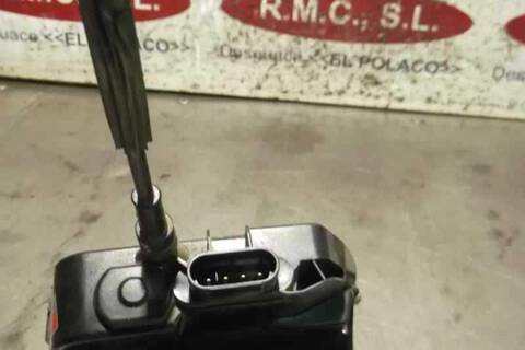 Foto 2ª: Cerradura Puerta Trasera Izquierda Renault Laguna AUTHENTIQUE 120CV 88KW [F9Q C6] (2004)