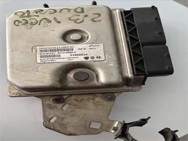 Foto 1ª: Centralita Motor ECU Fiat Ducato 2.3 130 L4H2 VERGLAST RS 4035 MM [2.3 LTR. - 96 KW JTD CAT]