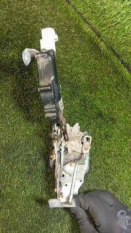 Foto 2ª: Cerradura Puerta Trasera Derecha Toyota 4 Runner 3.0 T DIESEL (1993)