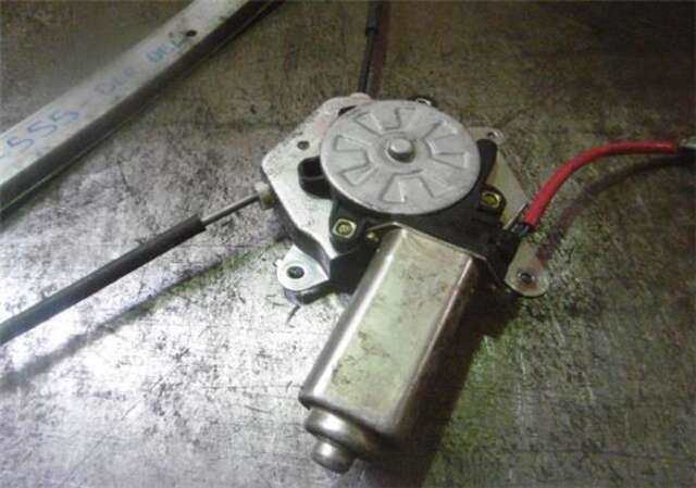 Elevalunas Eléctrico Delantero Derecho Nissan Almera 2.0 D