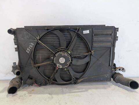 Foto 1ª: Radiador Motor Volkswagen Touran ADVANCE 105CV 77KW (2006)