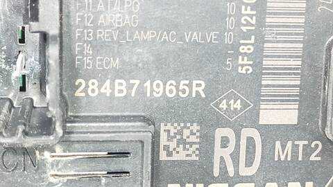 Foto 4ª: Caja Reles Fusibles Dacia Sandero EXPRESSION 91CV 67KW [H4D 470] (2024)