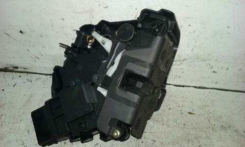 Foto 1ª: Cerradura Puerta Delantera Derecha Ford C Max 1.6 16V CAT 100CV 74KW FOCUS CAP) [HWDA] (2005)