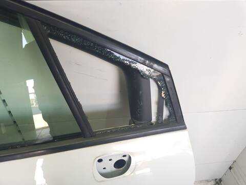 Foto 2ª: Puerta Delantera Derecha Citroen C3 1.2 PURETECH 110 2RHNZB 2RHNZW 2RHNPX 2RHNPJ) AIRCROSS 110CV 81KW [HN05] (2021)