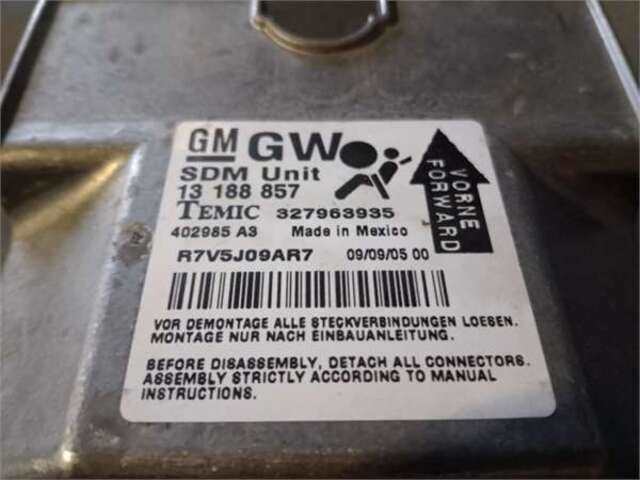 Foto 3ª: Centralita Airbag Opel Astra 1.9 CDTI [Z 19 DT]