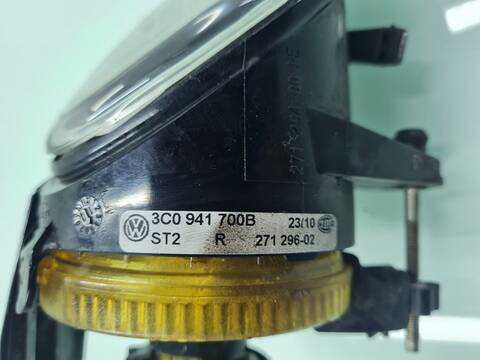 Foto 3ª: Faro Antiniebla Delantero Derecho Volkswagen Passat 2.0 TDI BERLINA 140CV 103KW [CBA] (2010)