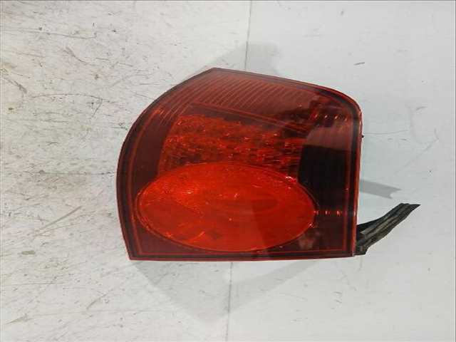 Foto 1ª: Piloto Trasero Izquierdo Volkswagen Phaeton 3.0 V6 TDI 4MOTION 240CV [CARB CEXA] (2002)