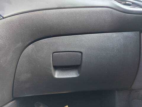 Guantera Opel Corsa EXCELLENCE 90CV 66KW