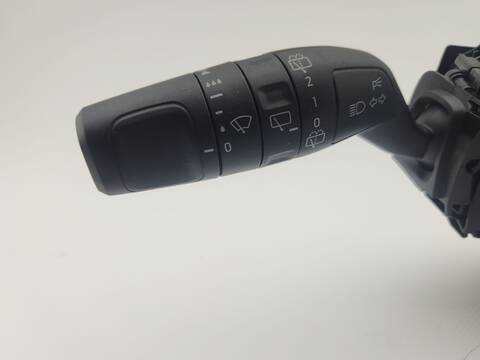 Foto 2ª: Mando Multifuncion Ford Puma 1.0 ECOBOOST MHEV 125CV 92KW [B7JA,B7JB] (2024)