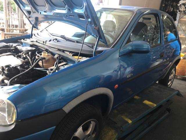 Foto 1ª: Aleta Delantera Izquierda Opel Corsa 1.2 G CORSA B [X12XE] (2000)
