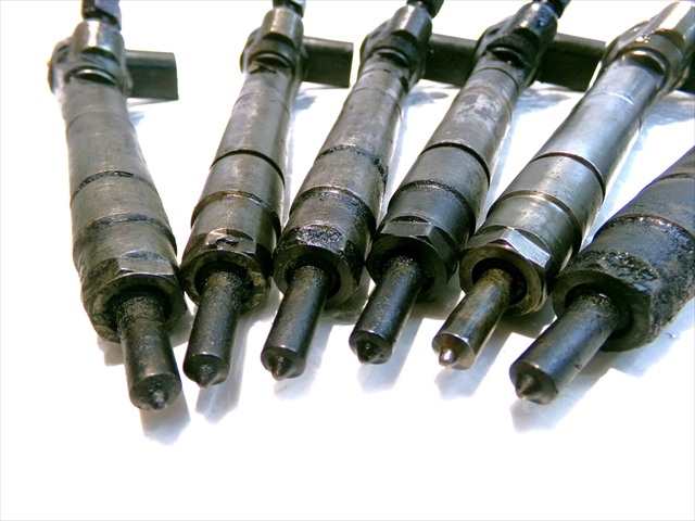 Foto 2ª: Inyectores Mercedes Clase E 300 3.2 CDI W210,1999-2002 [613960] (1999)