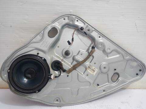 Foto 2ª: Elevalunas Manual Trasero Derecho Ford Focus BUSINESS 90CV 66KW (2009)