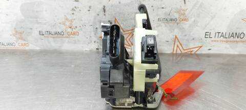 Foto 3ª: Cerradura Maletero Portón Ford EcoSport TITANIUM 125CV 92KW [M1JU] (2018)