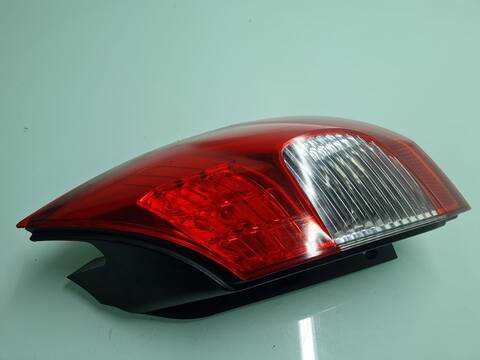 Foto 4ª: Piloto Trasero Derecho Renault Scenic CONFORT AUTHENTIQUE 106CV 78KW [K9KP7] (2006)
