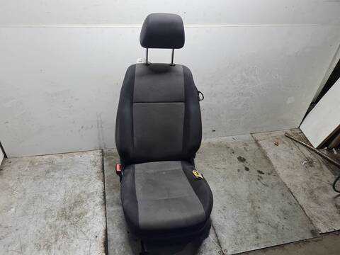 Foto 4ª: Asiento Delantero Izquierdo Volkswagen Caddy OUTDOOR 4MOTION BMT 122CV 90KW [DFSE] (2019)