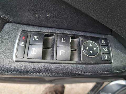 Botonera Elevalunas Mercedes Clase E 180 250 CDI BLUEEFFICIENCY 212.003) 204CV 150KW